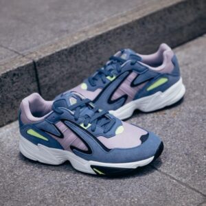 Alternative view of Giày Yung 96 Chasm 'Tech Ink' EE7235