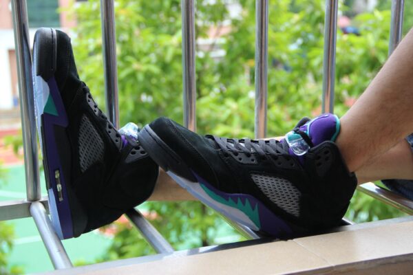 Giày Nike Air Jordan 5 Retro 'Black Grape' 136027-007 - Ảnh 4