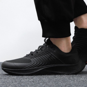 Giay Nike Air Zoom Pegasus 38 Shield 'Triple Black' DC4073-002