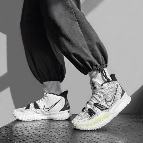 Giày Nike Kyrie 7 'Brooklyn' CQ9326-002 - Ảnh 11