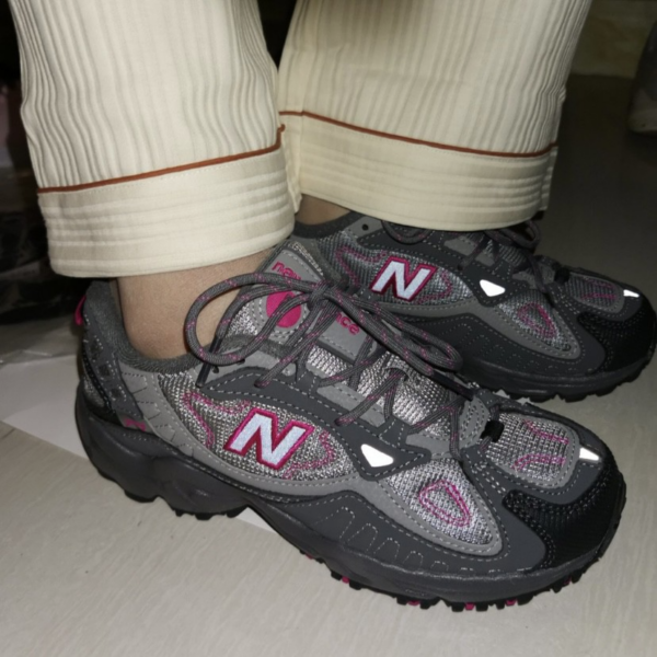 Giày New Balance 703 Series 'Grey Pink' WL703BB - Ảnh 6