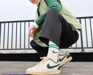 Giay Nike Court Vision Low 'Sail Pro Green' FD0320-133