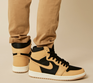 Giay Nike Air Jordan 1 Retro High OG ‘Heirloom’ 555088-202