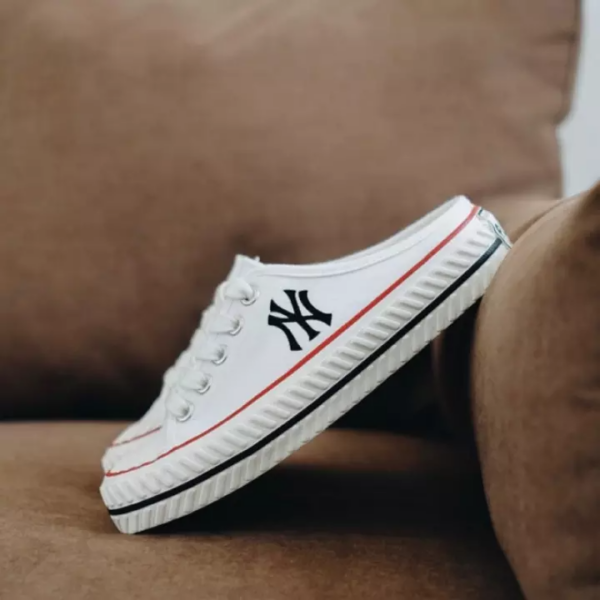 Giày MLB Playball Origin Mule New York Yankees 'White' 32SHS1111-50W - Ảnh 7