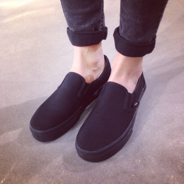 Giày Vans Classic Slip-On 'All Black' VN000EYEBKA - Ảnh 6