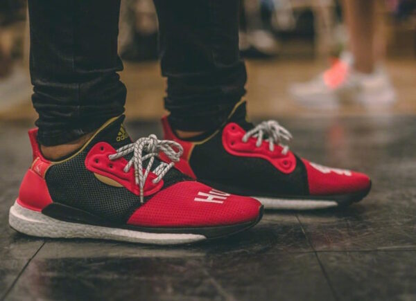 Giày Adidas Pharrell x Solar Hu Glide ST 'Chinese New Year' EE8701 - Ảnh 4