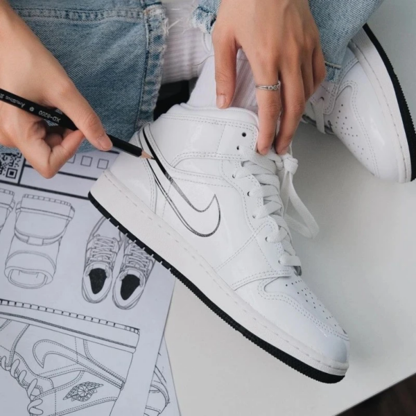 Giày Nike Air Jordan 1 Mid GS ‘Schematic’ DQ1864-100 - Ảnh 3