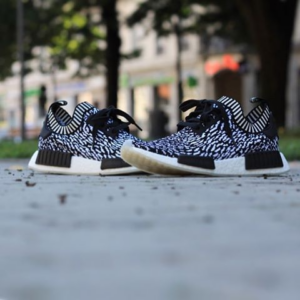 Alternative view of Giày Adidas NMD_R1 Primeknit 'Zebra' BY3013