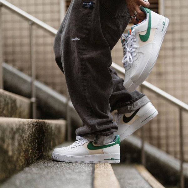Giày Nike Air Force 1 '07 LV8 EMB 'Malachite' DM0109-100 - Ảnh 3