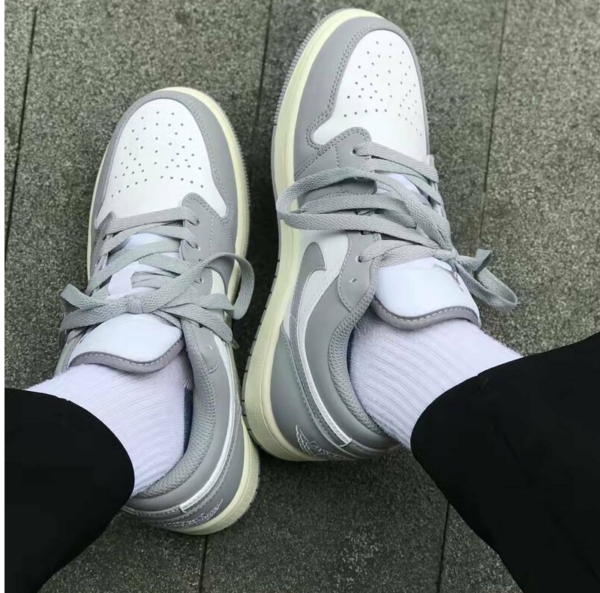 Giày Nike Air Jordan 1 Low (GS) 'Vintage Grey' 553560-053 - Ảnh 7