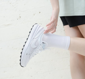 Giay Nike Waffle One 'White Black White' DC2533-103