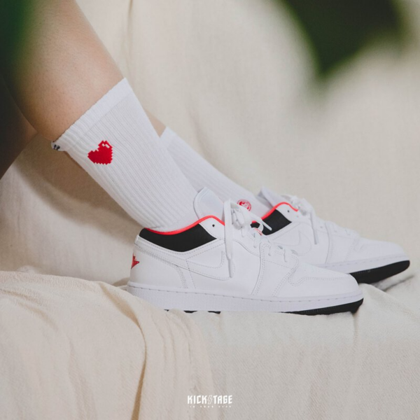 Giày Nike Air Jordan 1 Low GS 'Chicago Home' 553560-160 - Ảnh 2