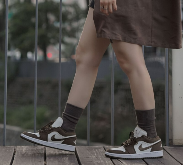 Giay Nike Air Jordan 1 Low SE 'Light Olive' DV0426-301