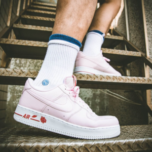 Alternative view of Giày Nike Air Force 1 '07 LX 'Thank You Plastic Bag Pink' CU6312-600