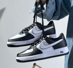 Giay Nike Air Force 1 'White Swoosh Panda' DV1621-001