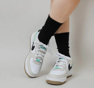 Giay Nike Air Force 1 GS 'Spliced Swoosh' DX6062-101