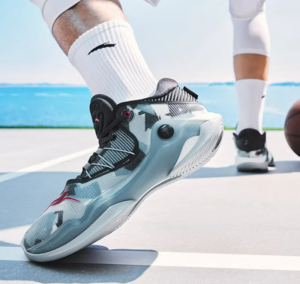 Giay Anta UFO 4 'Camo Carbon Grey' 812311107-5