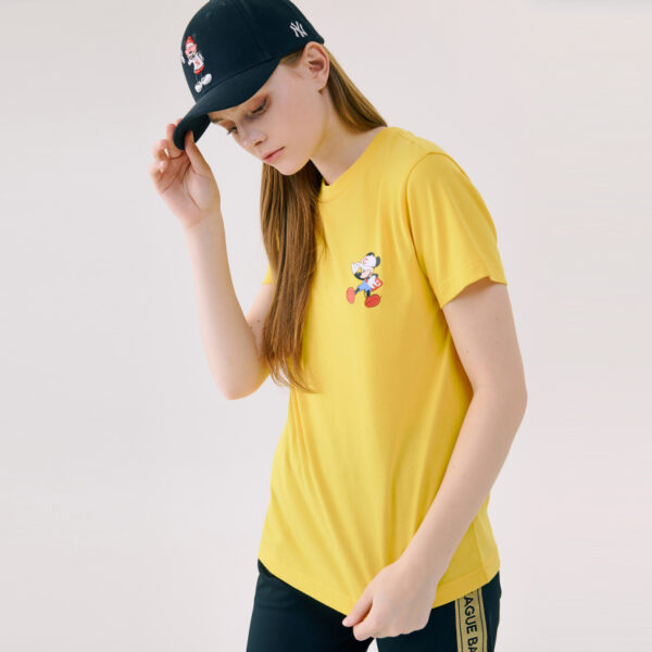 Áo MLB X Disney Action Short Sleeve T Shirrt Cleveland Indians 31TSK2031-45Y - Ảnh 5