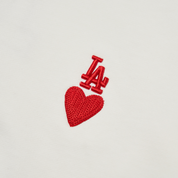 Áo MLB Heart Back Big Logo Sweater 3AMTH0314-07IVS - Ảnh 4