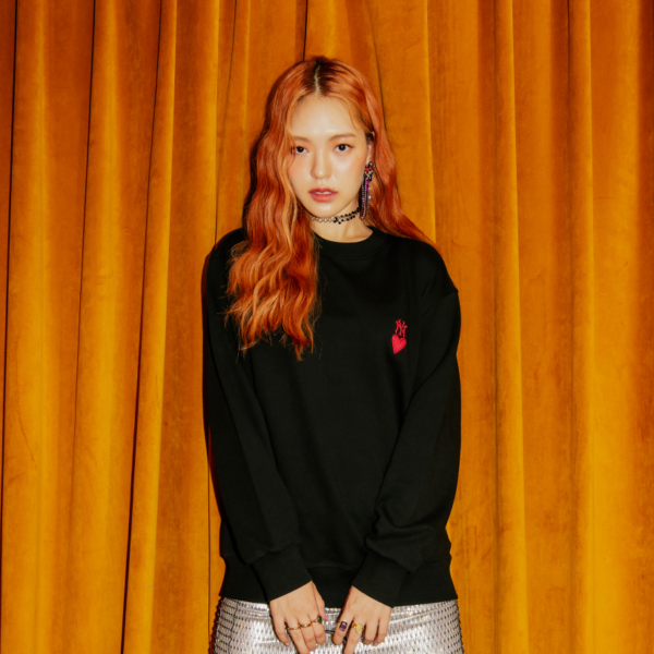 Áo MLB Heart Back Big Logo Sweater 3AMTH0314-50BKS - Ảnh 7