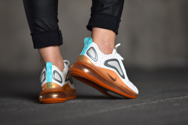 Giày Nike Wmns Air Max 720 SE 'Phantom Metalic Pewter' BV6484-001 - Ảnh 3