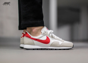 Giay Nike Air Pegasus 83 'White University Red' DH8229-102