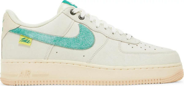 Giay Nike Air Force 1 '07 LV8 'Test Of Time' DO5876-100