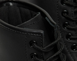 Giay Dr.Martens 1460 SR 'Black' 24382001