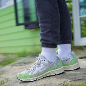 Alternative view of Giày Asics Awake NY x Gel Kayano 5 360 Silver Mint 1021A244 020