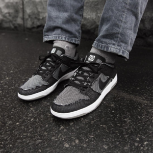 Alternative view of Giày Nike Medicom x SB Dunk Low Elite 'Bear Bick' 877063-002