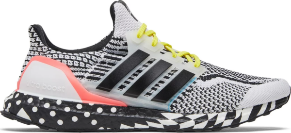 Giay Adidas UltraBoost 5.0 DNA 'Multi Pattern - White Black' GY0326