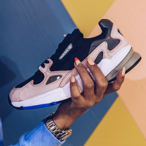 Giày Adidas Wmns Falcon 'Black Pink' B28126 - Ảnh 2