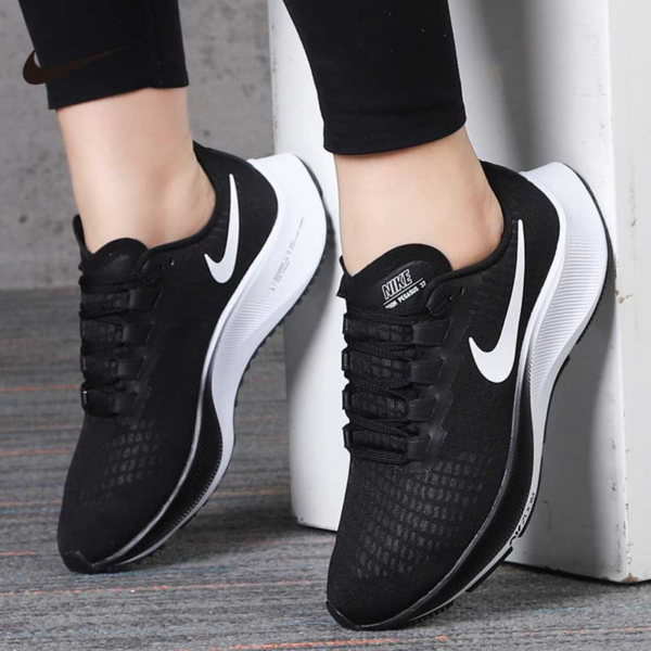 Giày Nike Wmns Air Zoom Pegasus 37 'Black White' BQ9647-002 - Ảnh 3