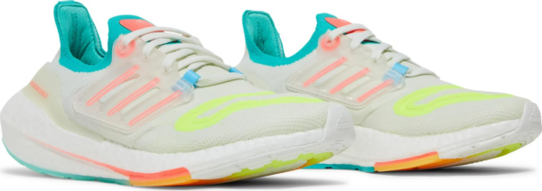Giay Adidas UltraBoost 22 'White Turbo Mint' GX8015