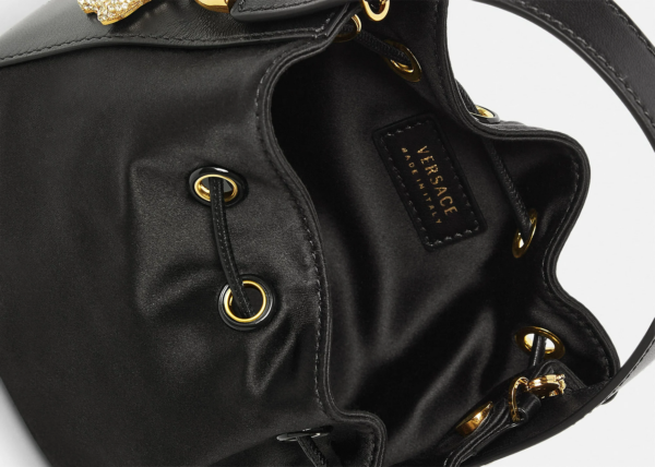 Túi Versace La Medusa Charm Bucket Bag Black 1000885-1A00958-1B00V - Ảnh 4
