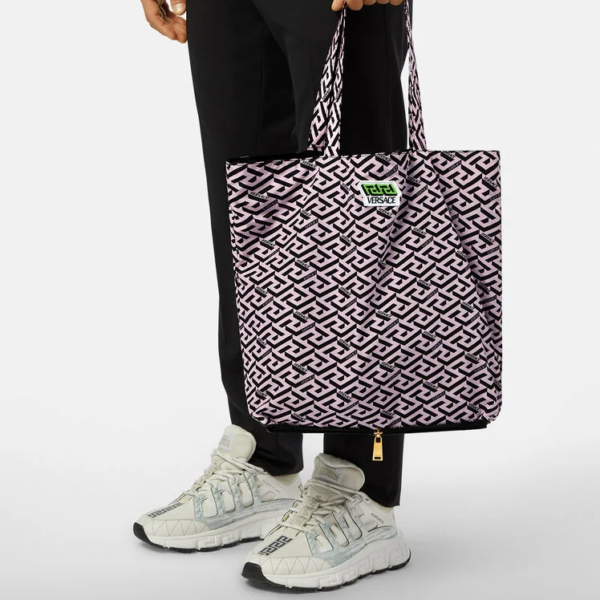 Túi Versace La Greca Signature Tall Tote Bag Black Pink 1001753-1A01443-5G16V - Ảnh 4
