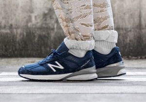 Alternative view of GIÀY NEW BALANCE 990 V5 'Blue' M990NC5