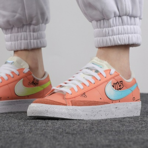 Alternative view of Giày Nike Blazer Low ’77 'Ecstasy Crimson' DJ4281-641