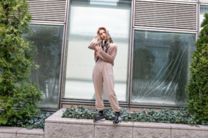 Alternative view of Giày New Balance Wmns 327 'Black' WS327KC