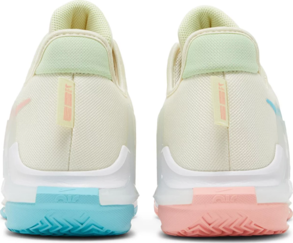 Giay Nike LeBron Witness 6 'Easter' CZ4052-103