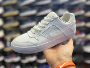 Giay Nike Delta Force Vulc SB 'Triple White' 942237-112