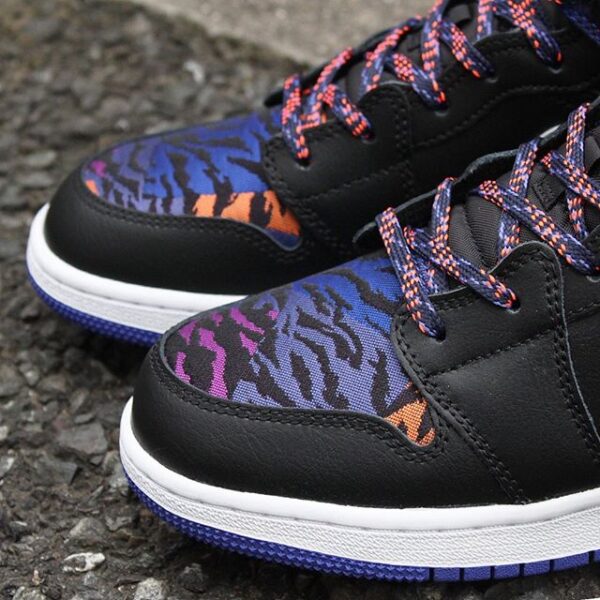 Giày Nike Air Jordan 1 Mid Tiger Print' AV5174-005 - Ảnh 2
