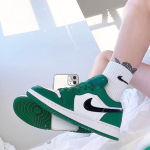 Giay Nike Air Jordan 1 Low 'Pine Green' 553558-301