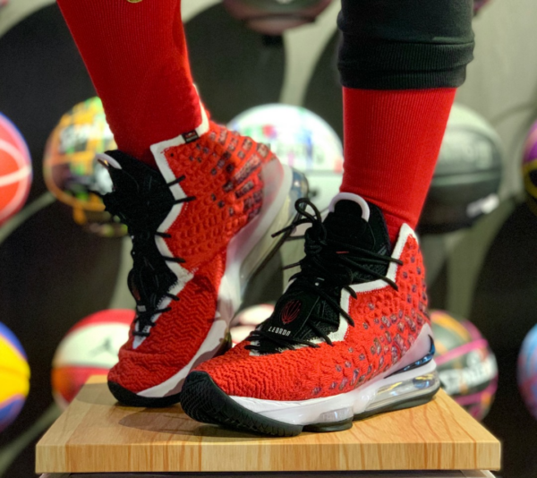 Giày Nike LeBron 17 'Air Max Uptempo' BQ3177-601 - Ảnh 2