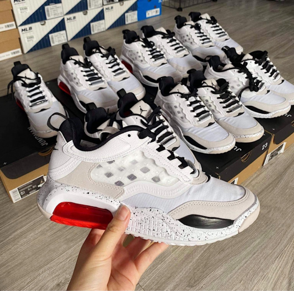Giày Nike Jordan Air Max 200 GS 'White Challenge Red' CD5161-100 - Ảnh 3