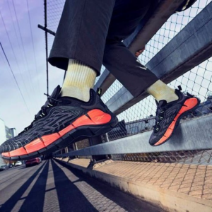 Alternative view of Giày Reebok Zig Kinetica II Digi Scape 'Orange Flare' FX9349