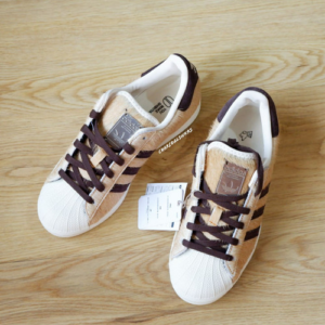 Giay Adidas Atmos x Superstar 'Hachiko' GW3471