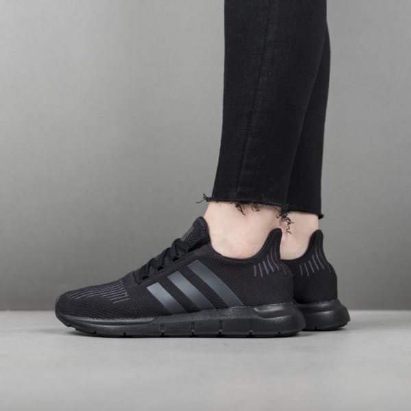 Giày Adidas Swift Run Triple Black CG6268 - Ảnh 2