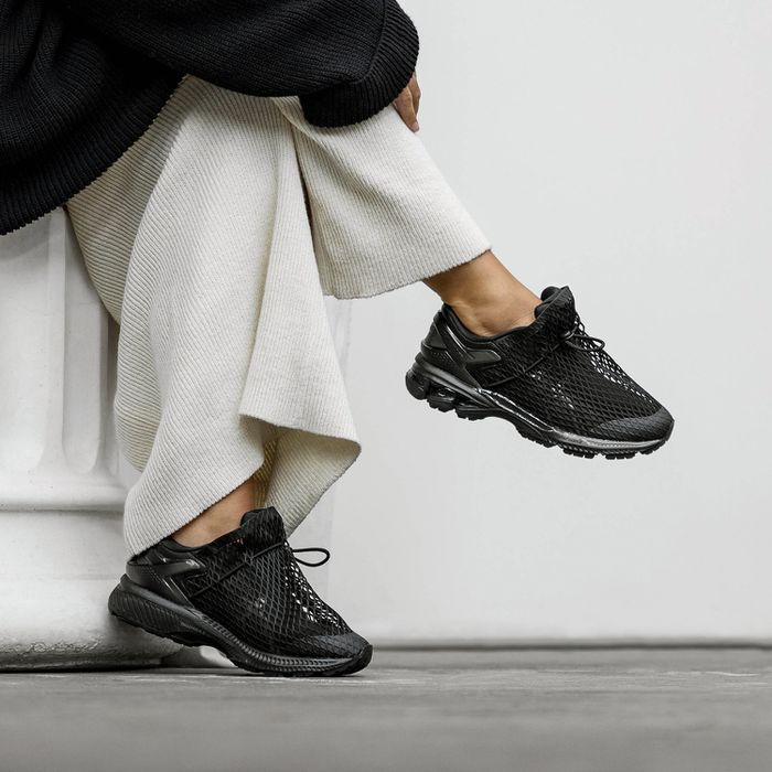 Giày Asics Vivienne Westwood x Gel Kayano 26 Black 1021A320-001 - Ảnh 6