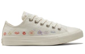Giày Converse Chuck Taylor All Star Embroidered Floral A01595C